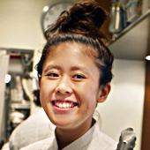 山下奈津子